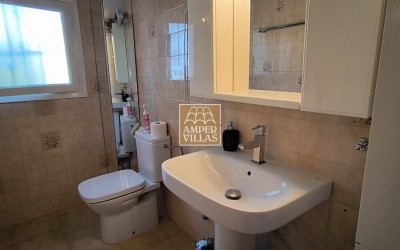 Lovely, cosy villa with a beautiful garden.